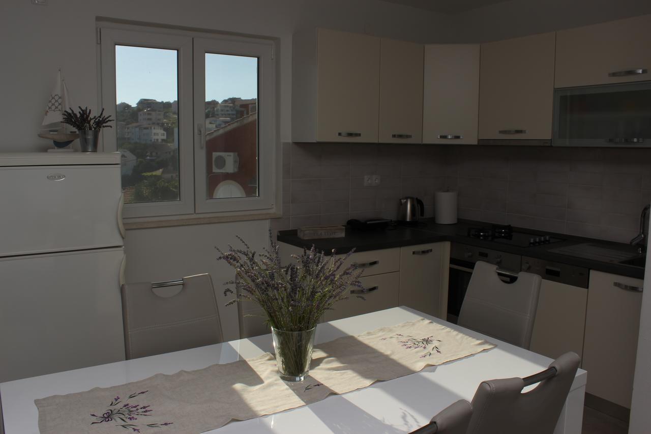 Apartmani Anna Trogir Exterior foto