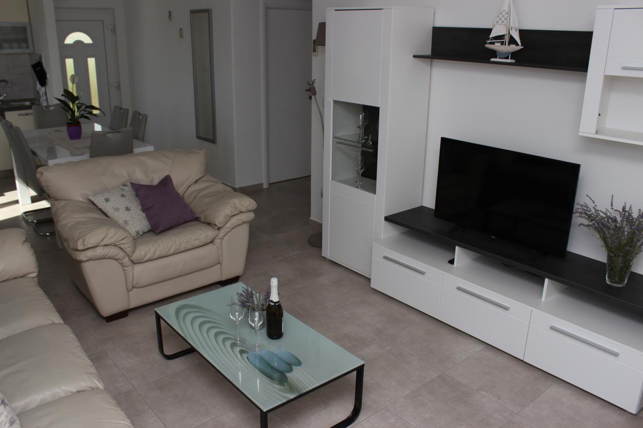 Apartmani Anna Trogir Exterior foto