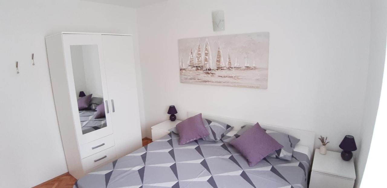 Apartmani Anna Trogir Exterior foto